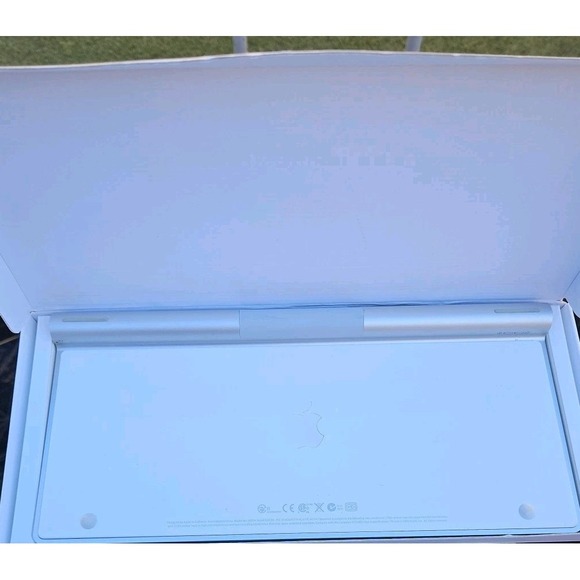 Apple Wireless Keyboard A1314 MC184LL/B Bluetooth Genuine Original - Picture 7 of 7